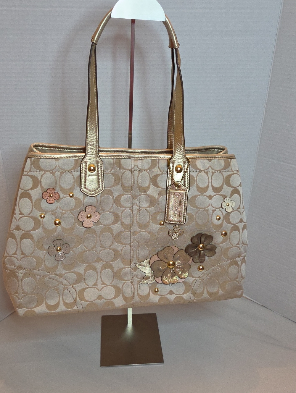 Coach Flower Appliqué Carryall Tote -Style F18894